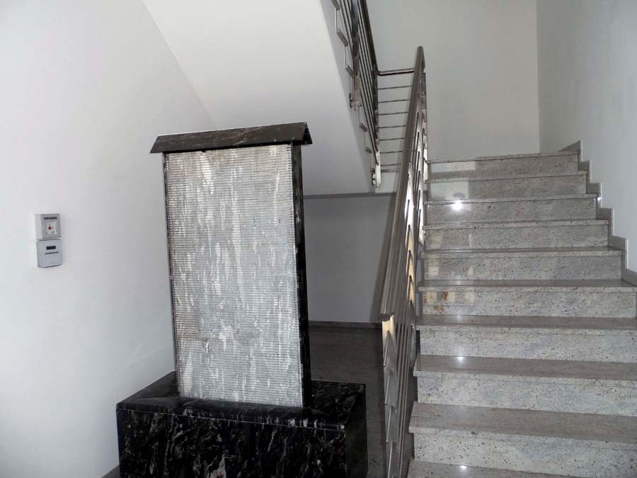 Treppenaufgang zum 1. OG - Granit